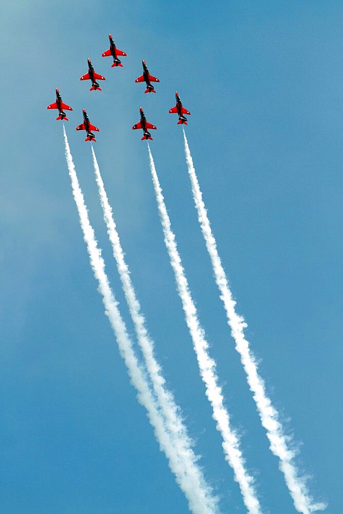 Red Arrows Aerobatic Display, South Bay, Scarborough, North Yorkshire, England, United Kingdom, Europe