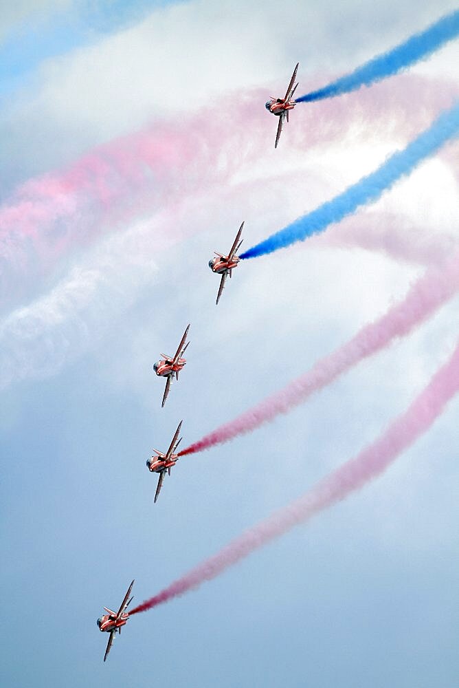 Red Arrows Aerobatic Display, South Bay, Scarborough, North Yorkshire, England, United Kingdom, Europe