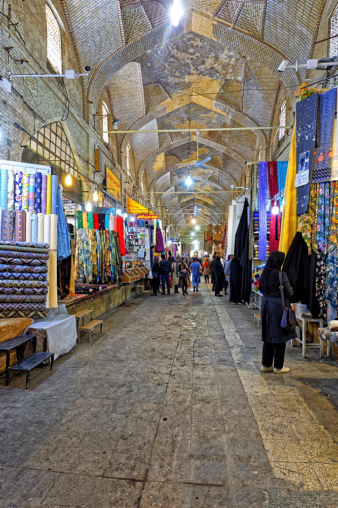 Bazar-e Vakil (Vakil bazaar), Interior, Shiraz, Iran, Middle East