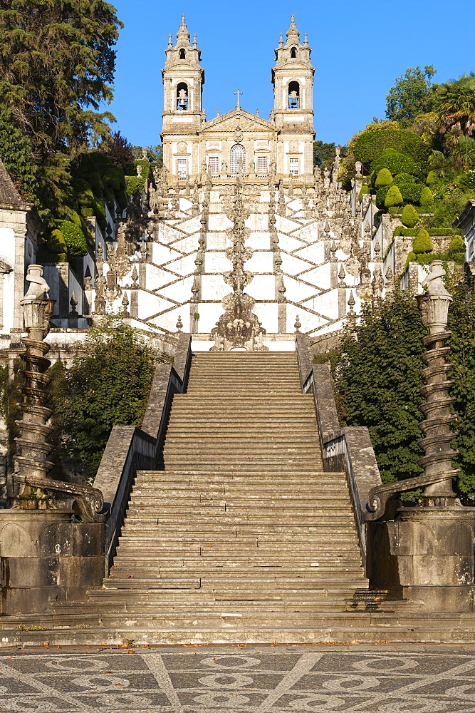 Santuario do Bom Jesus do Monte (Good Jesus of the Mount Sanctuary), Church and staircase, UNESCO World Heritage Site, Tenoes, Braga, Minho, Portugal, Europe