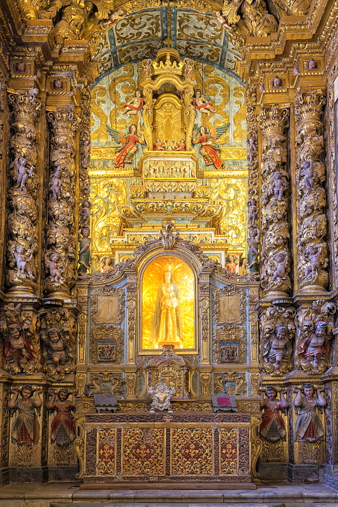 Main altar, Convento de Nossa Senhora da Conceicao (Our Lady of the Conception Convent and Church), Regional Museum Dona Leonor, Beja, Alentejo, Portugal, Europe