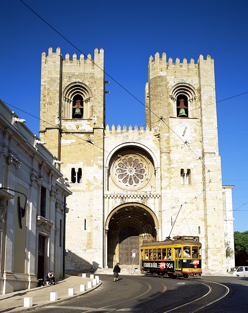 The Romanesque style Se (cathedral), Lisbon, Portugal, Europe