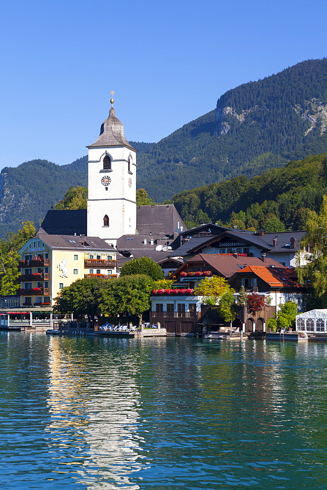 Parish Church, St. Wolfgang, Wolfgangsee lake, Flachgau, Salzburg, Upper Austria, Austria, Europe