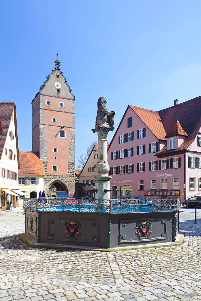 Fountain at the marketplace with Wornitz Turm Tower, Dinkelsbuhl, Romantic Road (Romantische Strasse), Franconia, Bavaria, Germany, Europe