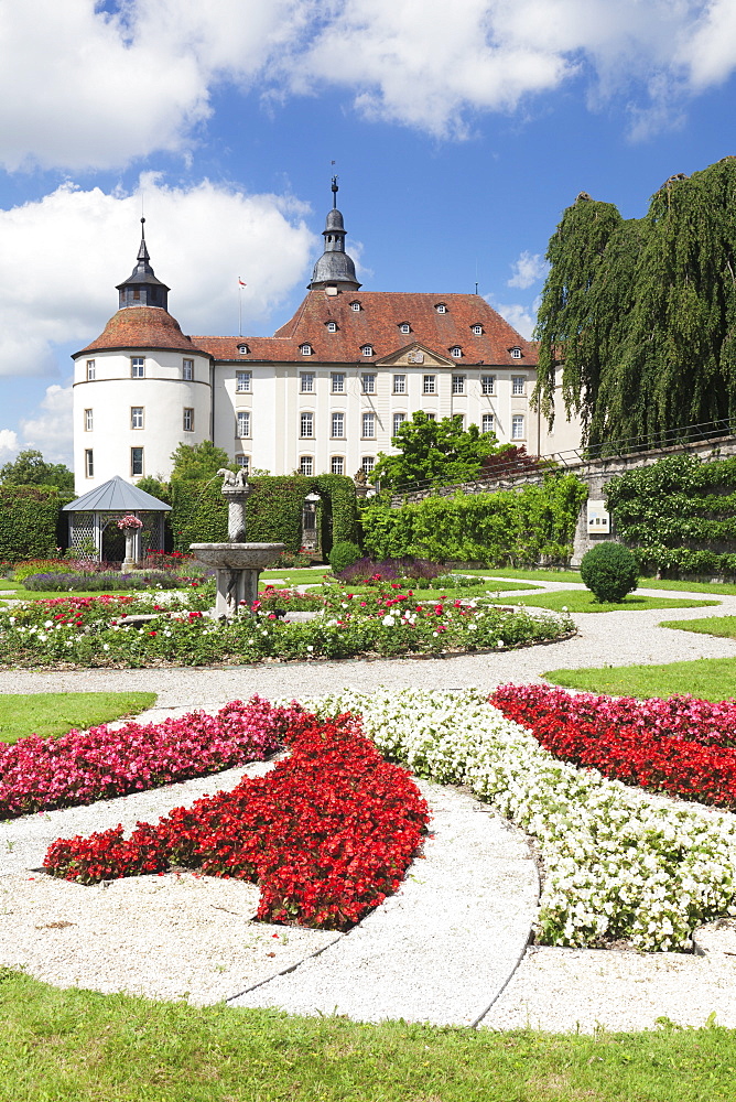 Schloss Langenburg (Langenburg Castle), Langenburg, Hohenlohe Region, Baden Wurttemberg, Germany, Europe