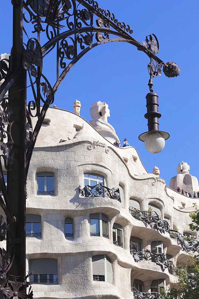 Casa Mila (La Pedrera), architect Antonio Gaudi, Modernisme, UNESCO World Heritage Site, Eixample, Barcelona, Catalonia, Spain, Europe