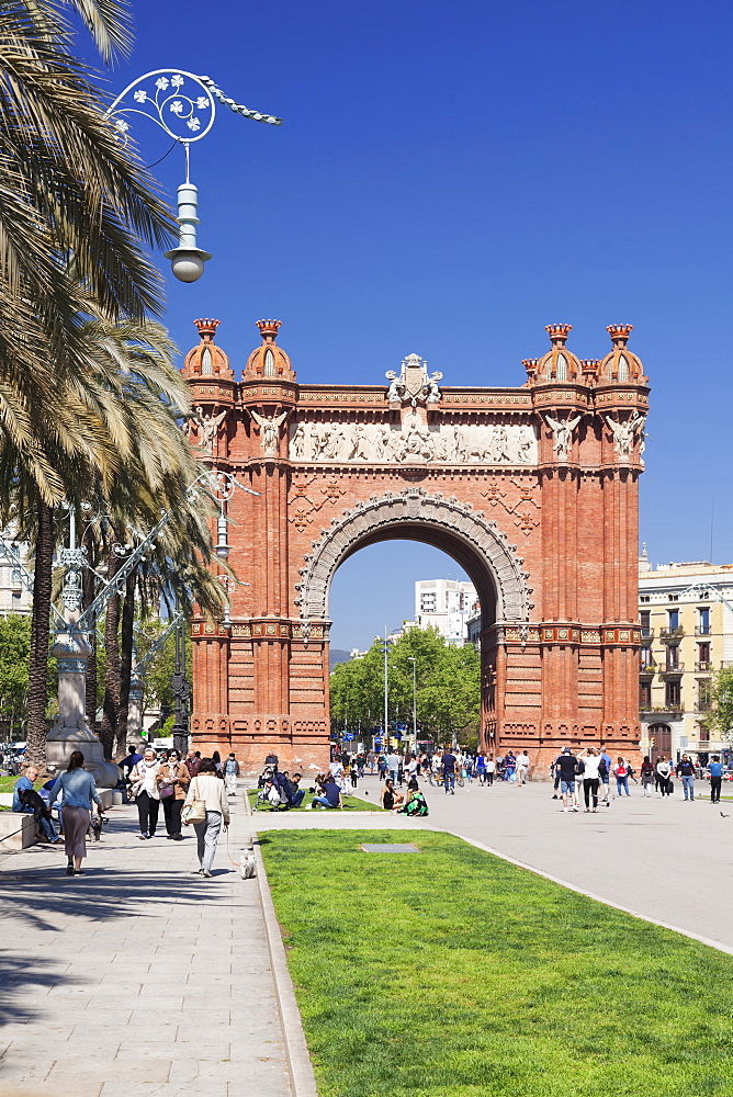 Arc de Triomf, by architect Josep Vilaseca i Casanovas, Barcelona, Catalonia, Spain, Europe