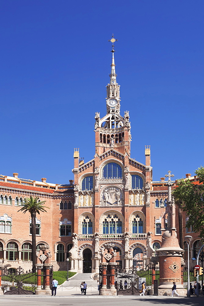 Hospital de la Santa Creu i Sant Pau (Hospital of the Holy Cross and St. Paul), Modernisme architect Lluis Domenech i Montaner, UNESCO World Heritage Site, Barcelona, Catalonia, Spain, Europe