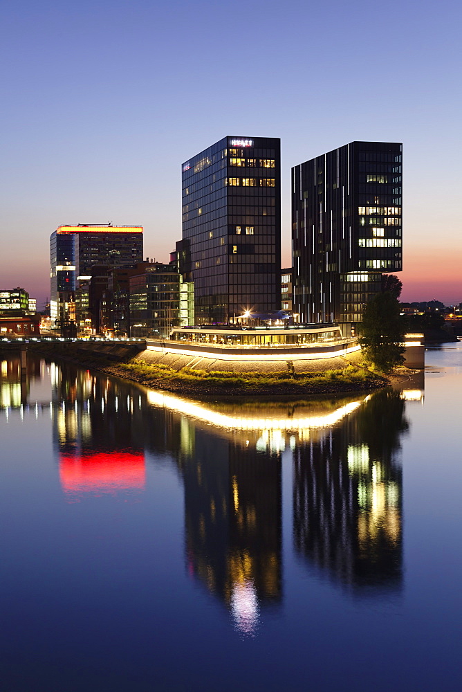 Hyatt Hotel at Handelshafen, Medienhafen, Dusseldorf, North Rhine Westphalia, Germany, Europe 