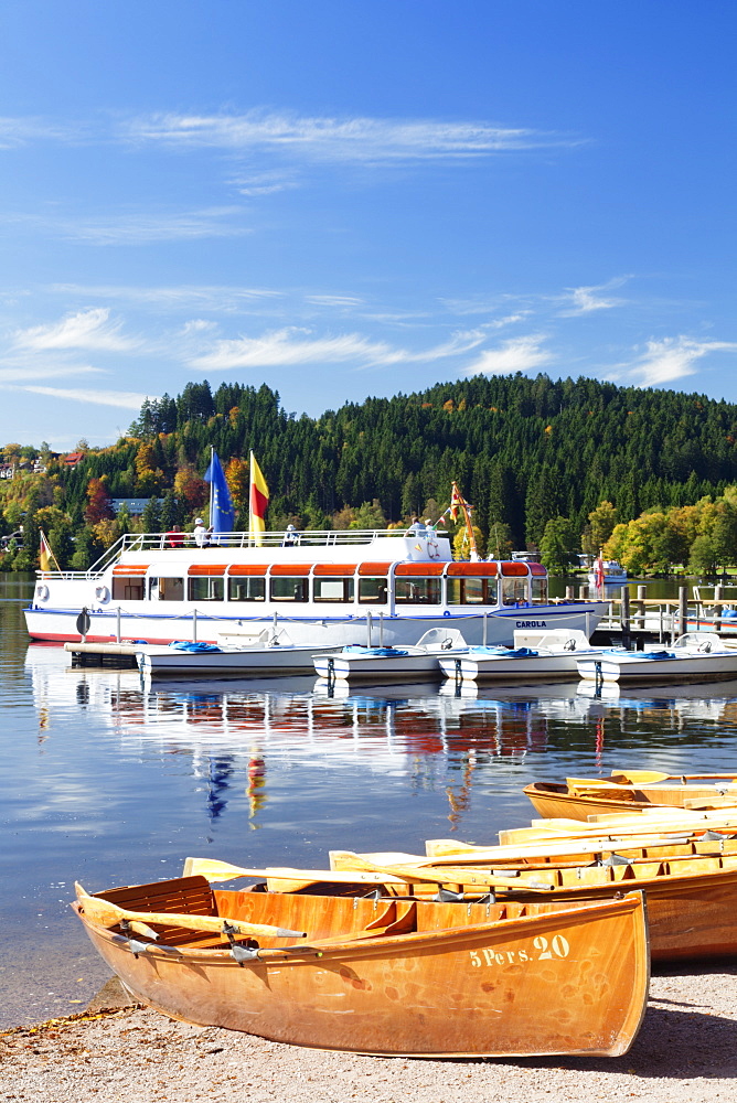 Rowing boats at Titisee Lake, Titisee-Neustadt, Black Forest, Baden Wurttemberg, Germany, Europe