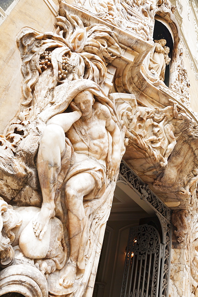 Alabaster figure at the entrance of the Ceramic Museum , Valencia, Comunidad Valencia, Spain, Europe