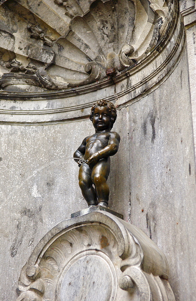 Manneken Piss Statue, Brussels, Belgium