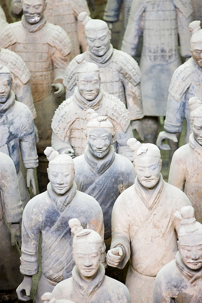 Infantry men figures in Pit 1 at Qin Museum, exhibition halls of Terracotta Warriors, Xian, China