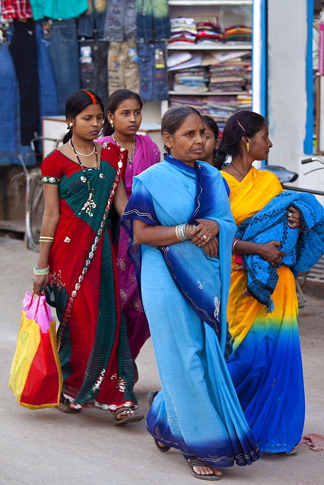 Street scene in holy city of Varanasi, Benares, Northern India