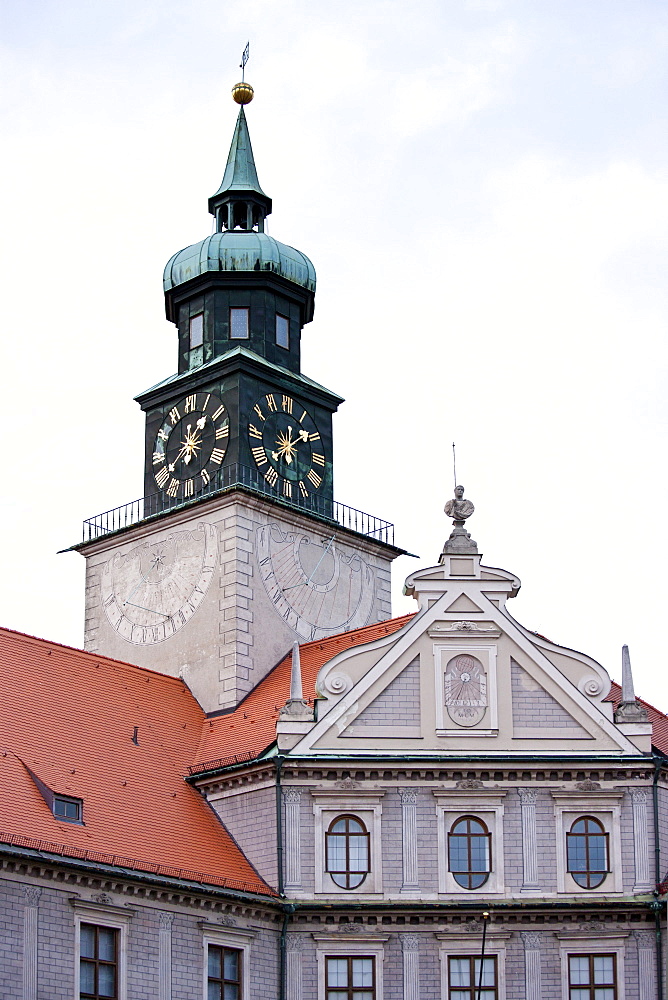 Brunnenhof Residence, Brunnenhof Residenz, with clocktower in old Munich, Bavaria, Germany