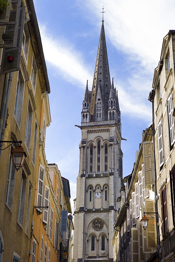 Eglise Saint-Martin, Church of Saint Martin, and traditional architecture in the streets of Pau in the Pyrenees, France