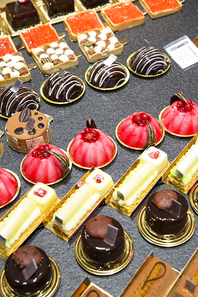 Patisserie and Chocolatier shop Carbillet in Rue des Forges in Dijon in the Burgundy region of France, Europe