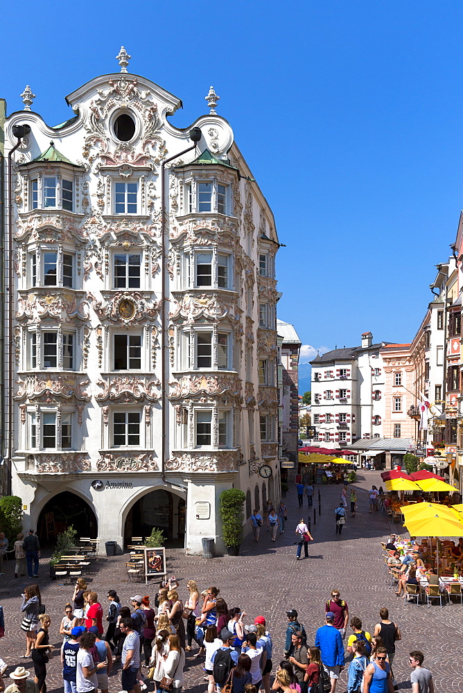 Tourists by the Holblinghaus in Herzog Friedrich Strasse, Innsbruck the Tyrol, Austria, Europe