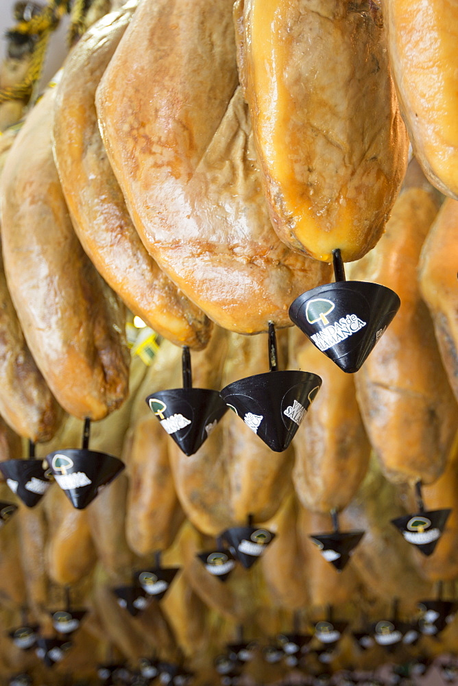 Viandas de Salamanca, Iberico jamon ham, on sale in artisan food shop in Calle de Bidebarrieta in Bilbao, Basque country, Euskadi, Spain, Europe