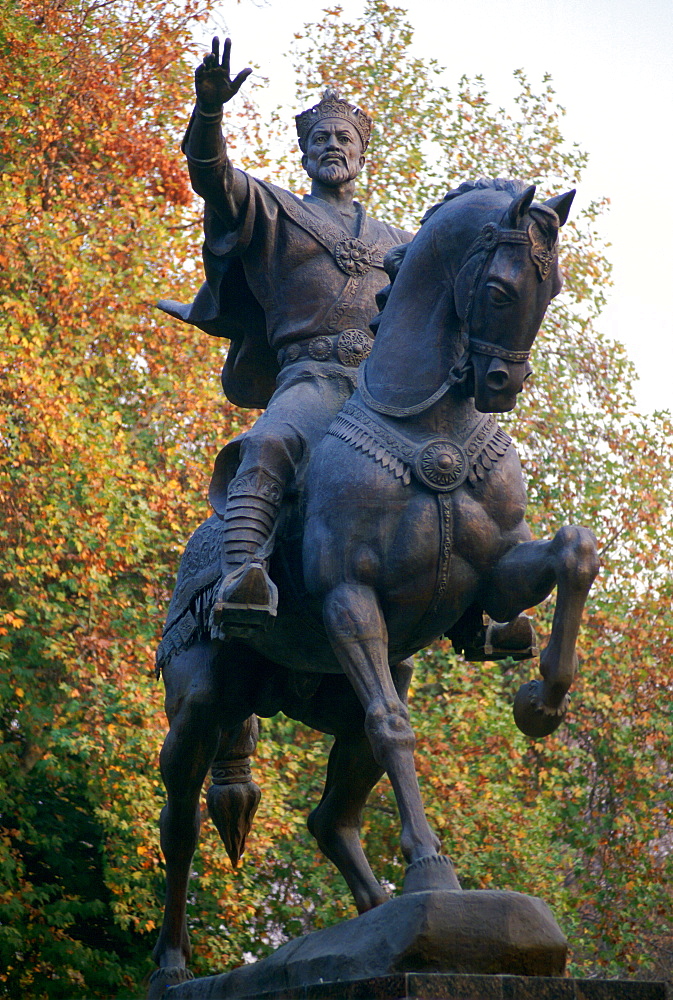 Bronze statue of Tamerlane on his horse in Tashkent, Uzbekistan