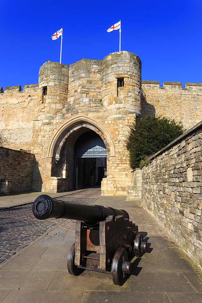 Cannon, Lincoln Castle, historic home of Magna Carta, Cathedral Quarter, City of Lincoln, Lincolnshire, England, United Kingdom, Europe