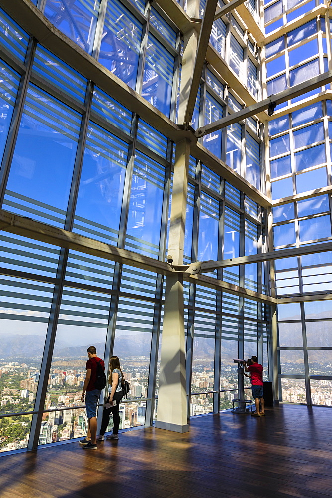 Couples, open viewing deck, Gran Torre Santiago, South America's tallest building, Costanera Center, Las Condes, Santiago, Chile, South America