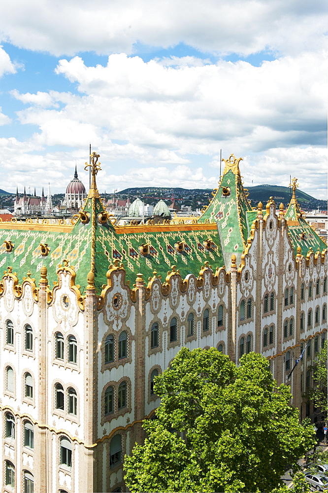 Art nouveau architecture by vñdv?n Lechner ‚Äì the colourful pyrogranite roof of the former post office bank, Bundapest, Hungary