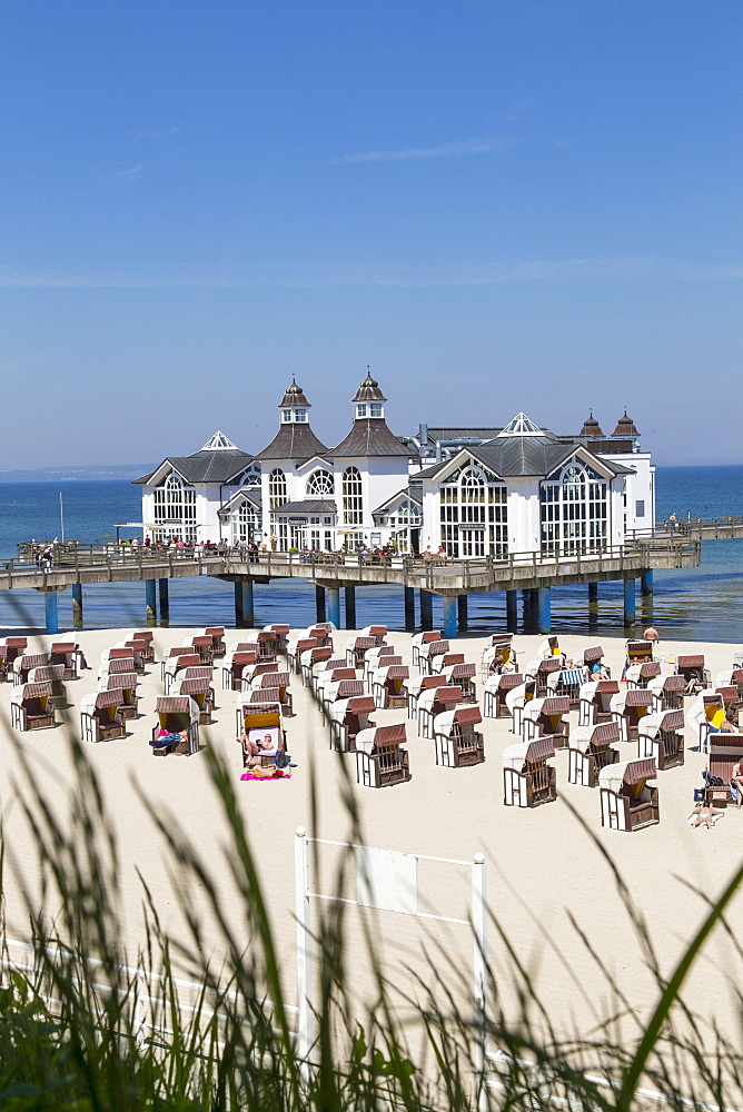 The 'Kaiserpavillon' restaurant on the Sellin pier, Sellin, RÃ¼gen, Baltic Sea