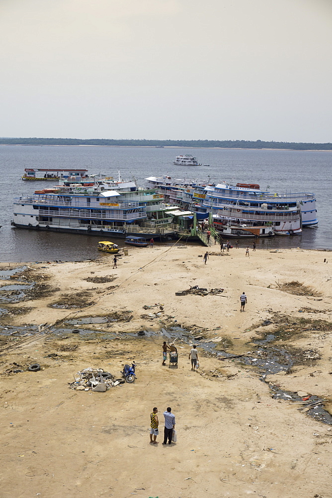 The Negro river during one of the worst droughts in living memory, Amazon, Brazil, South America