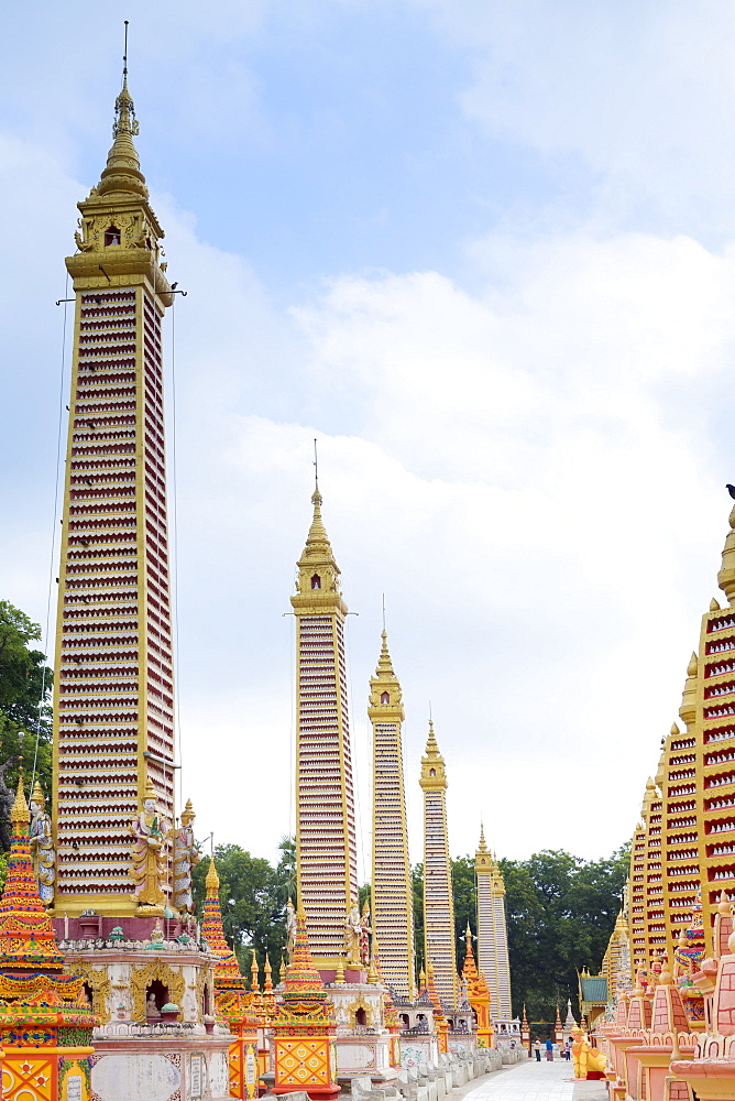 Thanboddhay (Thambuddhei) Paya Buddhist temple, Monywa, Sagaing, Myanmar (Burma), Southeast Asia