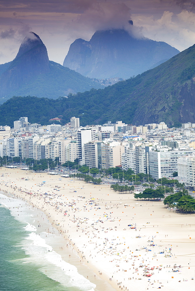 Morro dos Dois Irmaos and Pedra da Gavea, Ipanema Beach, Rio de Janeiro, Brazil, South America