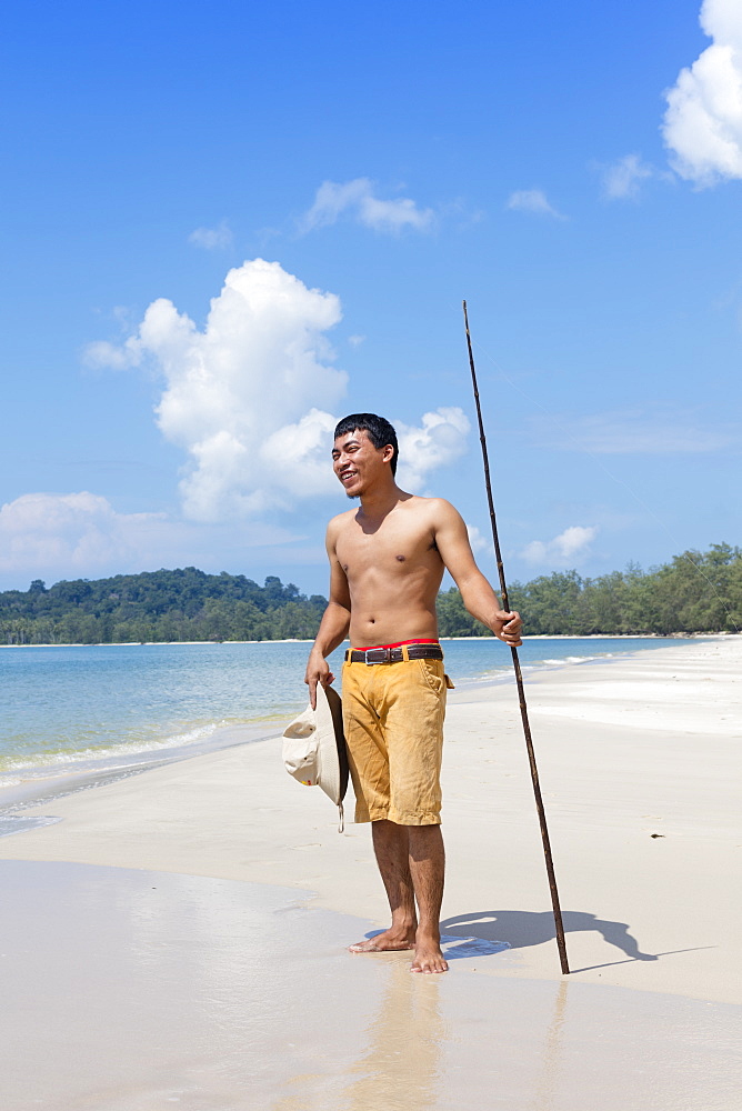 Khmer fisherman on Ream Beach near Sihanoukville, Cambodia, Indochina, Southeast Asia, Asia