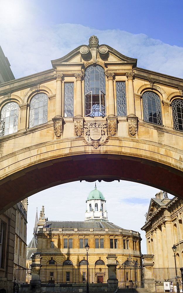 The Bridge of Sighs (Hertford Bridge) and the Sheldonian Theatre, Oxford University, Oxford, Oxfordshire, England, United Kingdom, Europe