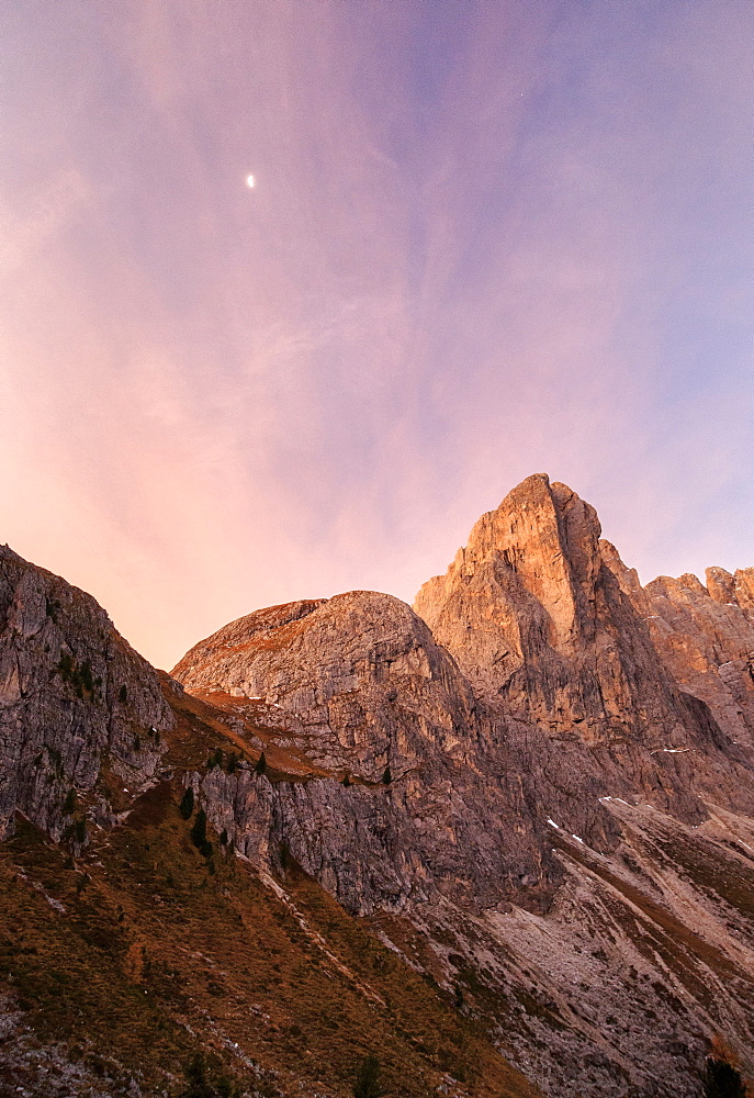 Pink sky at dawn on the peaks of Forcella De Furcia, Funes Valley, South Tyrol, Dolomites, Italy, Europe