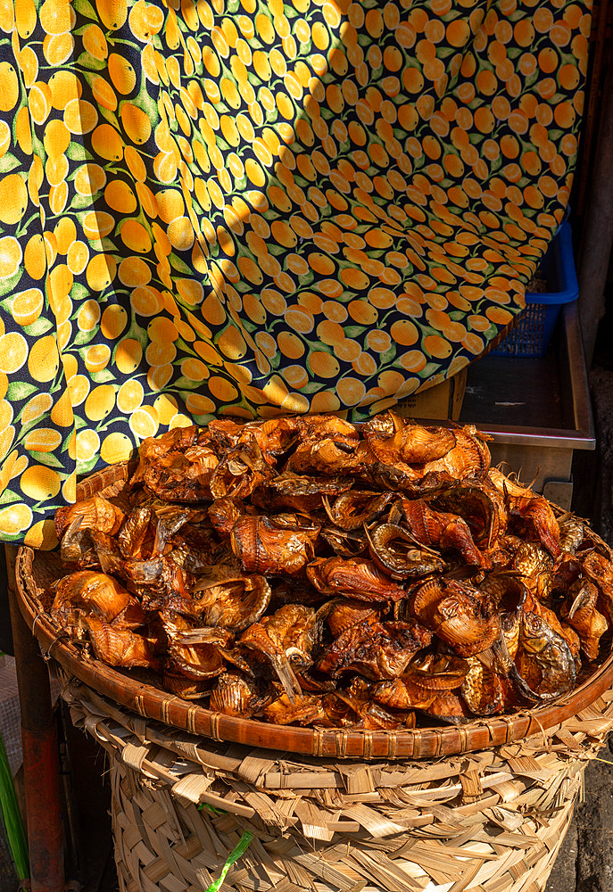 Basket of dried fish, Kad Luang fish and vegetable market in Chiang Mai, Thailand, Southeast Asia, Asia