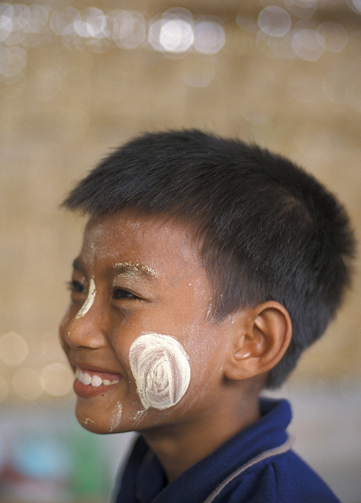 Thailand burmese refugee boy mae sot