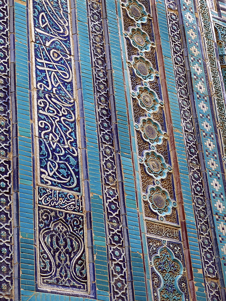 Uzbekistan detail of tilework at shah-i-zinda necropolis of mausolea, samarkand