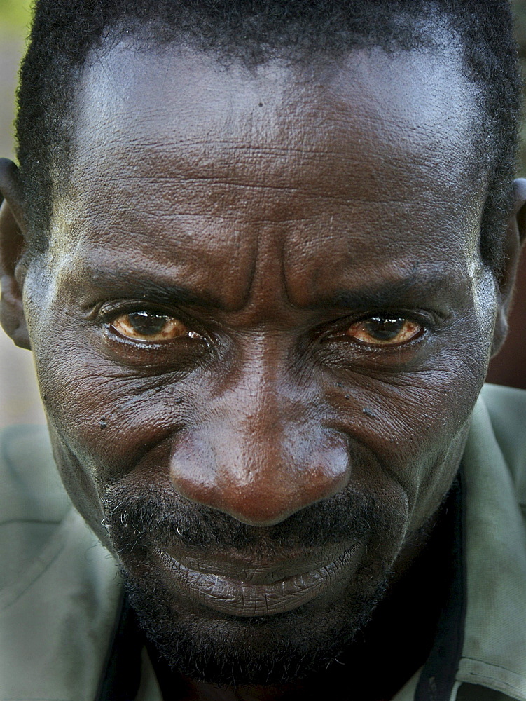 Zambia kaunga mashi village, shangombo district (near the angolan border). Seed distribution project by catholic relief services. Face of farmer waiting to receive free seeds to grow crops. This follows 2 years of serious famine in the region