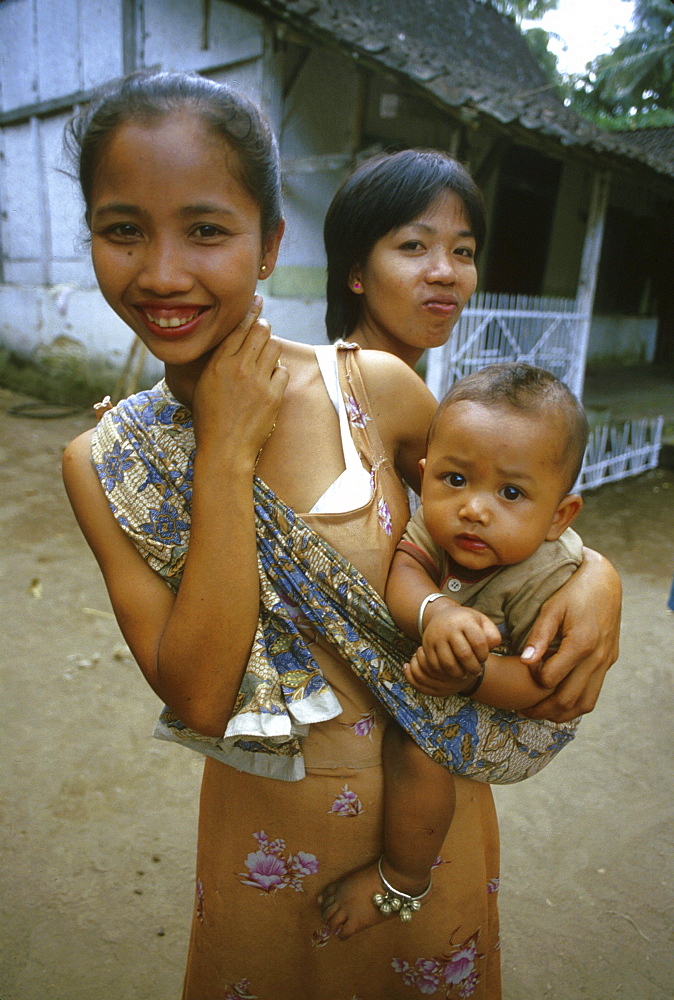 Indonesia mother and child, lombok