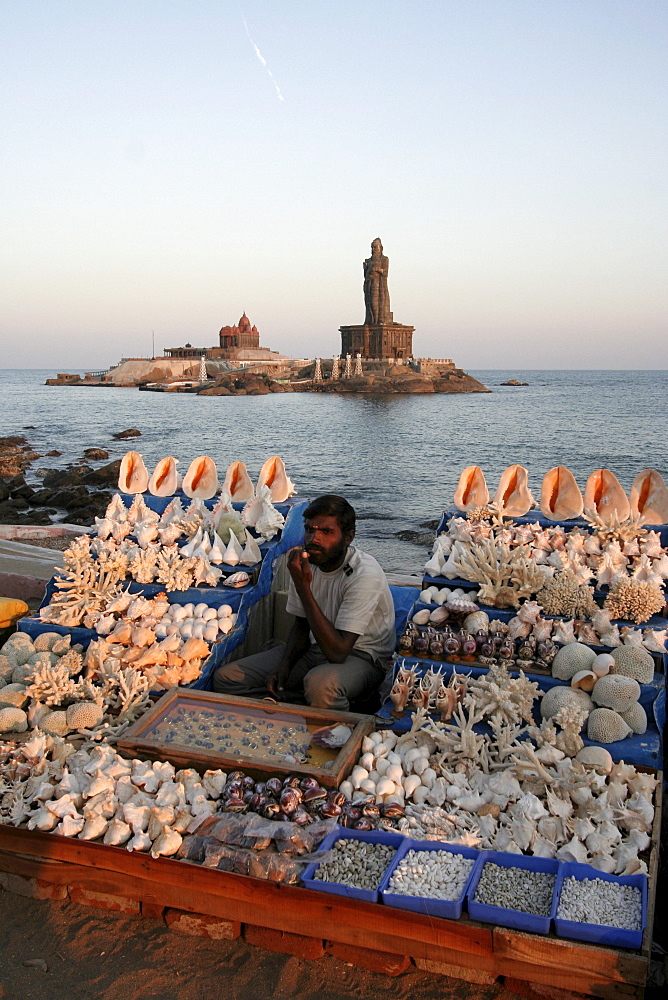 India stall selling shells and coral. Kanyakumari (cape cormorin), tamil nadu.