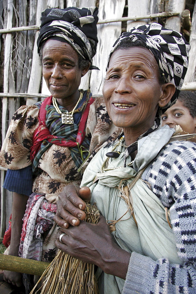 Ethiopia women of meganassie, gurage