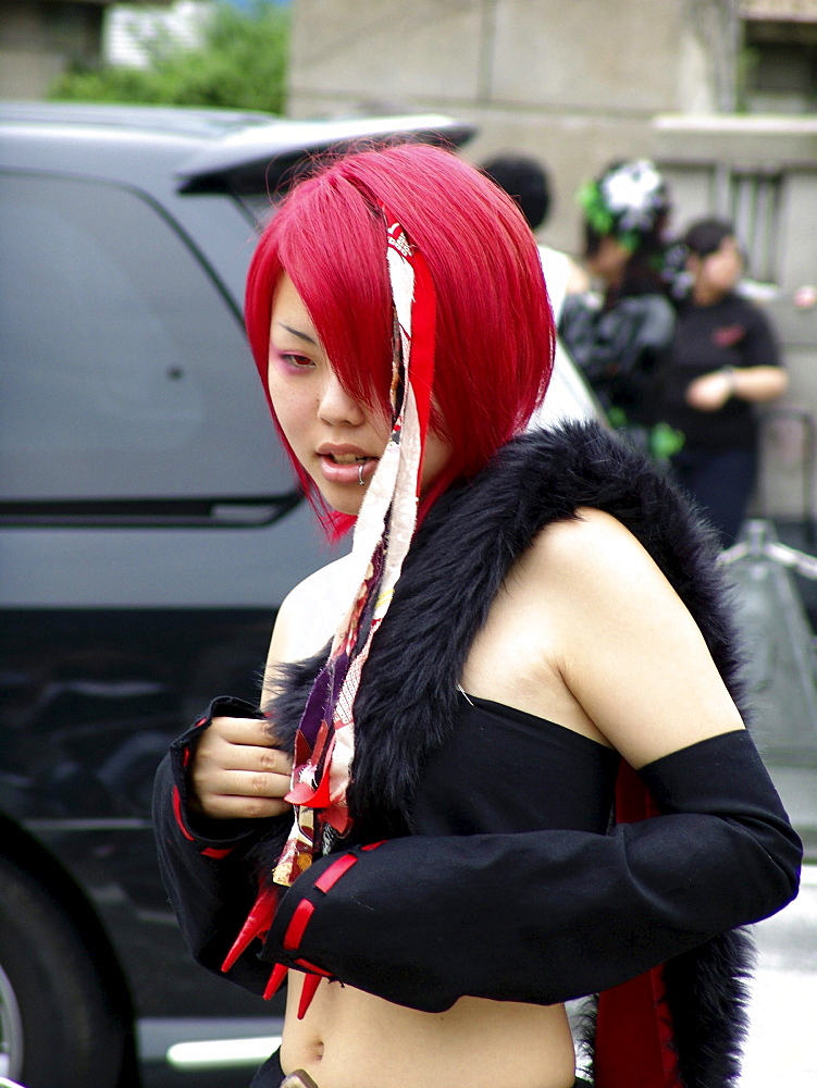 Japan street performers, shinjuku, tokyo