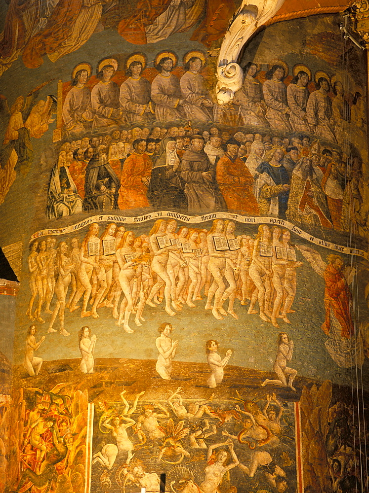 Part of huge mural of the Last Judgement, believed to be by Flemish artists dating from the late 15th century, in the nave of Ste. Cecile Cathedral, Albi, Midi-Pyrenees, France, Europe