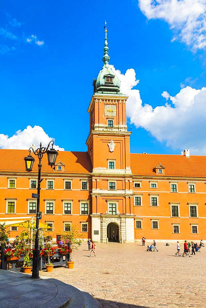 Royal Castle in Plac Zamkowy (Castle Square), Old Town, UNESCO World Heritage Site, Warsaw, Poland, Europe