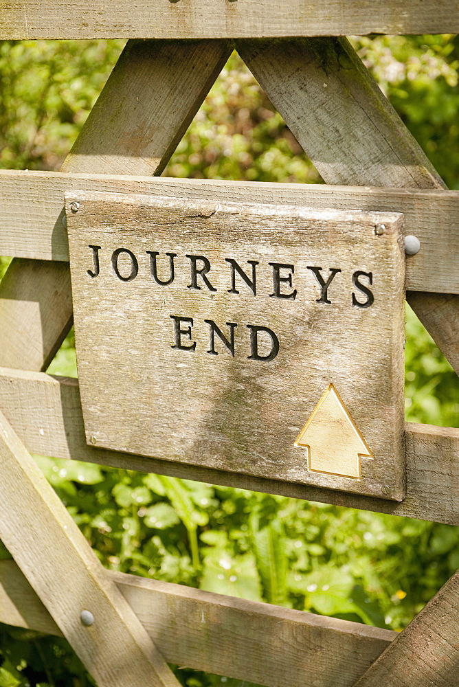 Journey's End pub sign, where it is said R. C. Sherriff wrote his famous WW1 play, Devon, England, United Kingdom, Europe