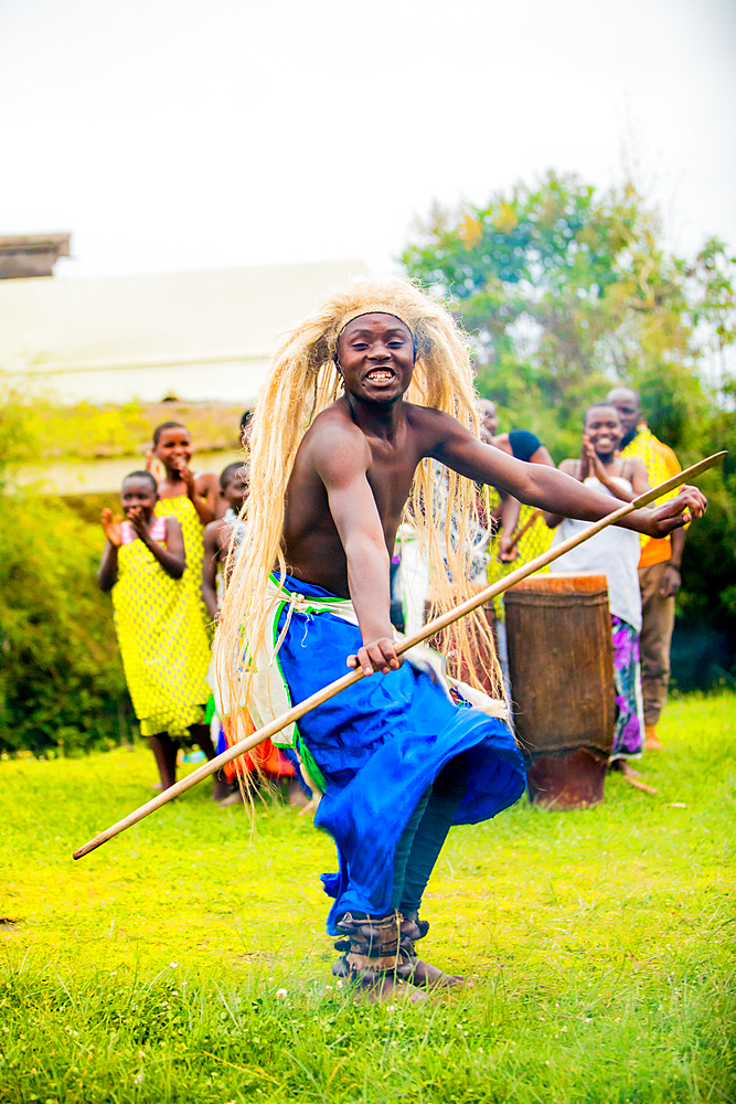 Dancers, Bwindi Impenetrable Forest National Park, Uganda, East Africa, Africa