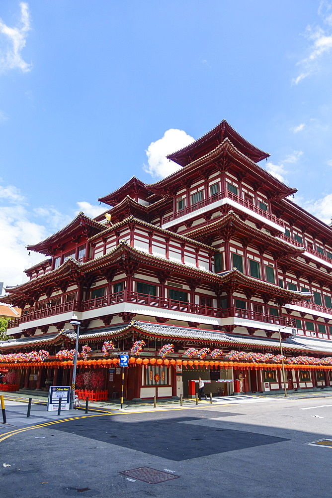 Buddha Tooth Relic Temple, Chinatown, Singapore, Southeast Asia, Asia