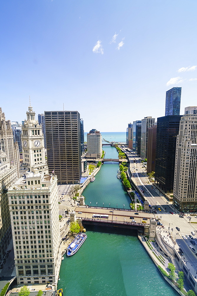 Towers along the Chicago River towards Lake Michigan, Chicago, Illinois, United States of America, North America