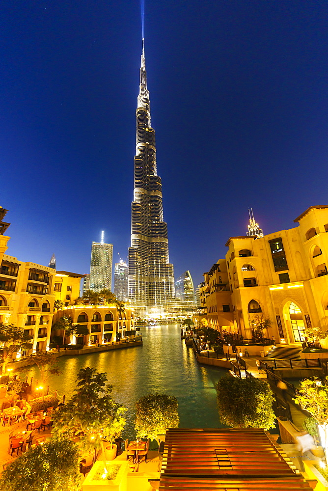 Burj Khalifa and Lake, Downtown, Dubai, United Arab Emirates, Middle East