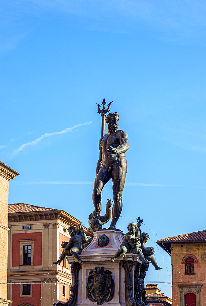 Fountain of Neptune, Piazza del Nettuno, Bologna, Emilia-Romagna, Italy, Europe